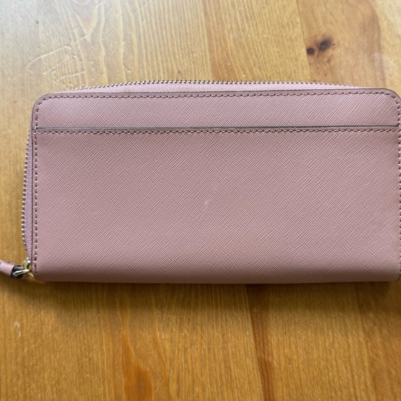 Kate Spade Pink Leather Wallet Sleek Design - Picture 5 of 5